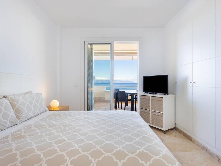 Gîte pour 2 personnes, avec bassin pour enfant ainsi que vue sur l’océan et piscine à Puerto de Santiago - 4