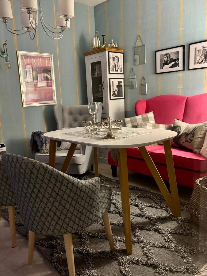 Ferienwohnung für 2 Personen, mit Terrasse und Garten sowie Ausblick in Blankenhain - 2