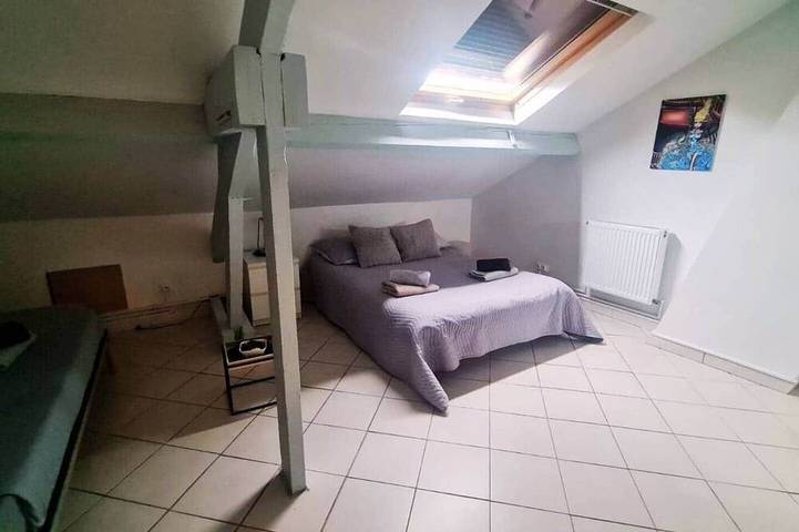 Location de vacances pour 8 personnes, avec piscine et balcon à La Ferté-Gaucher - 3