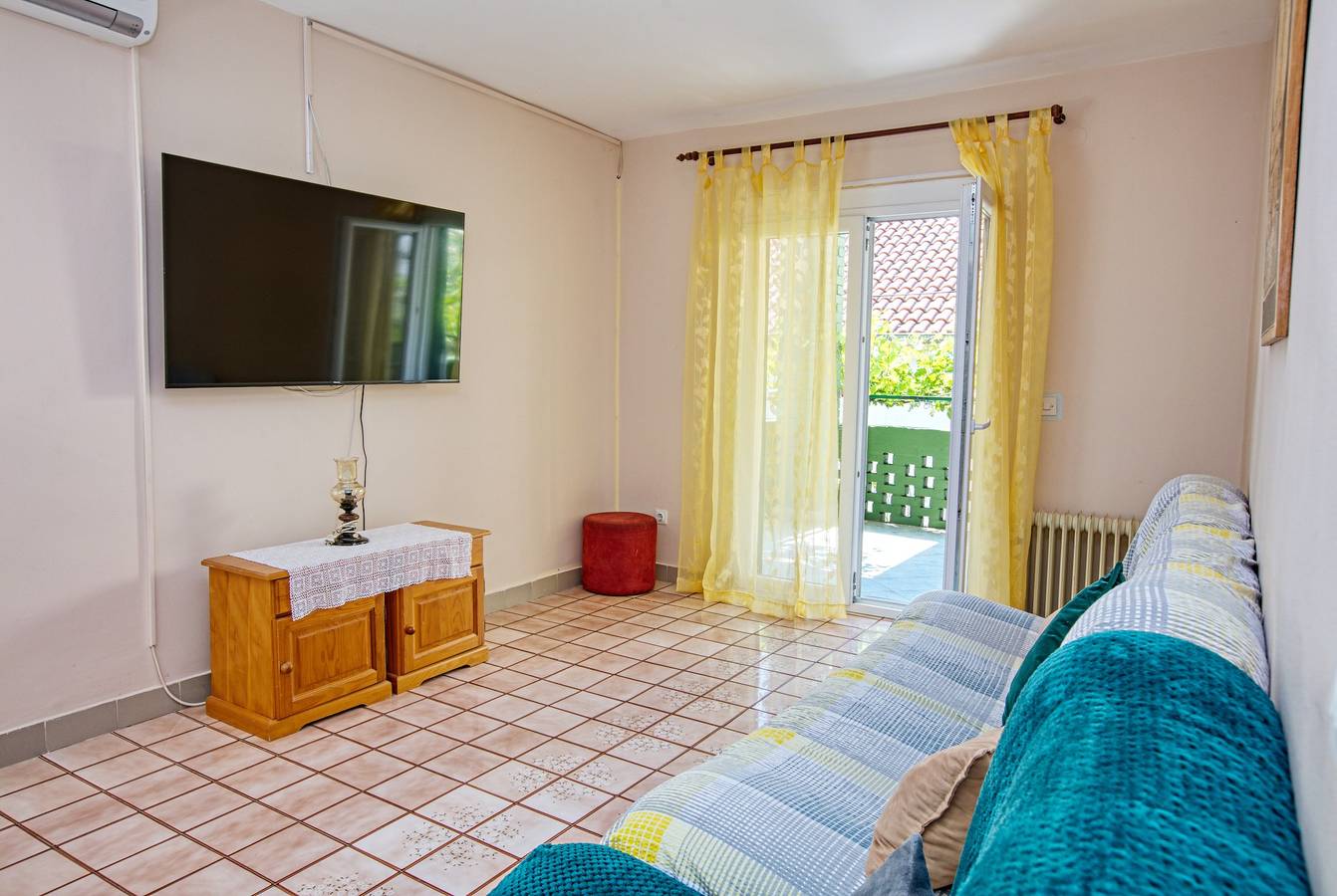 Entire apartment, Two bedroom apartment with terrace Biograd na Moru, Biograd A-18665-a in Biograd na Moru, Zadar