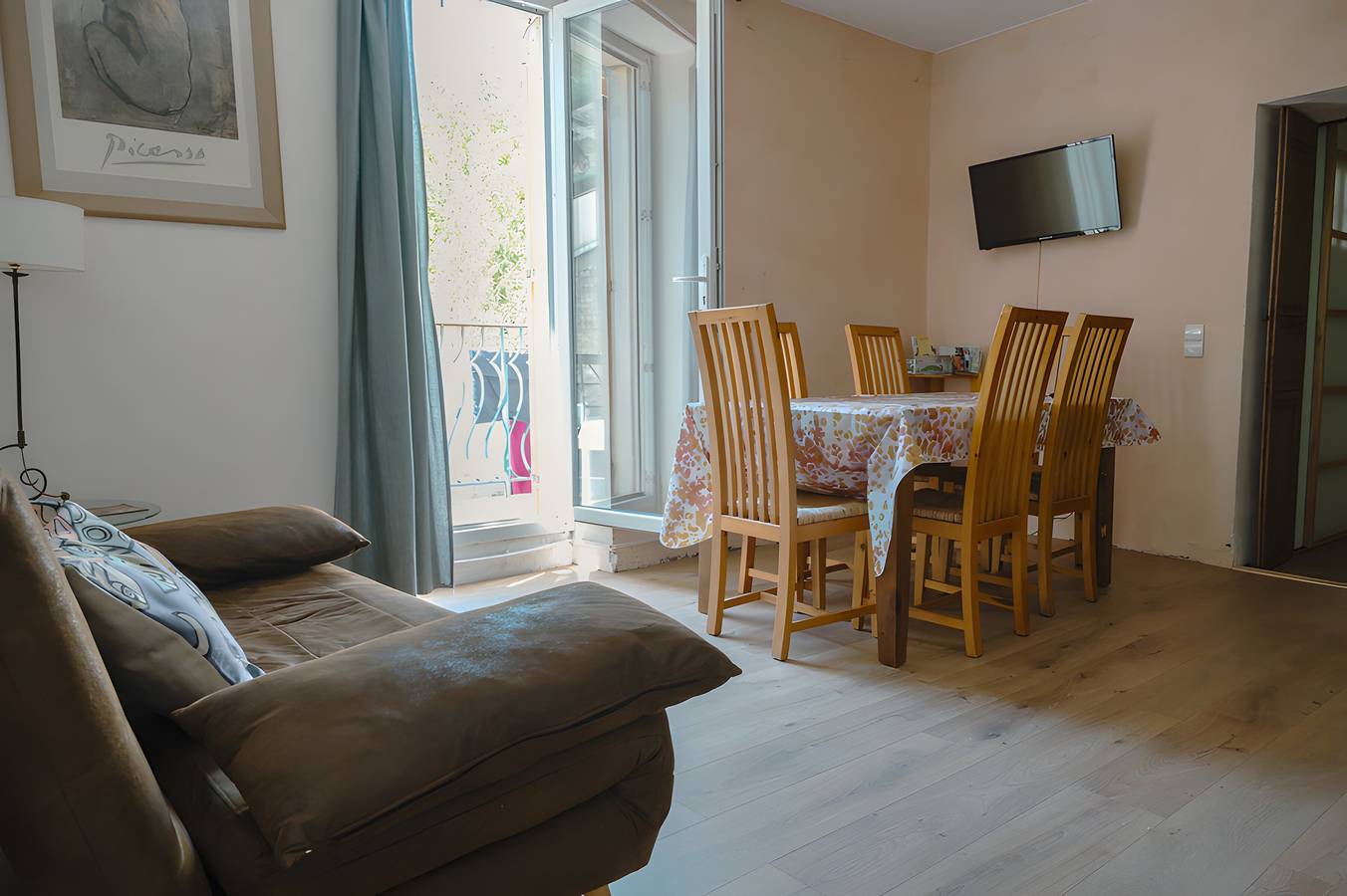 Gîtes de la Soulondre : maison de vacances avec vue montagne, piscine partagée et Wi-Fi in Lodève, Région de Lodève
