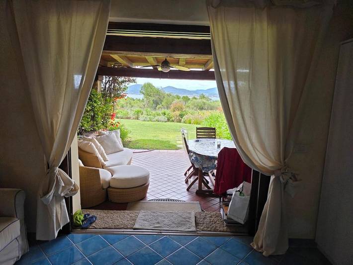 Appartement de vacances pour 2 personnes, avec piscine et terrasse ainsi que vue et jardin, animaux acceptés