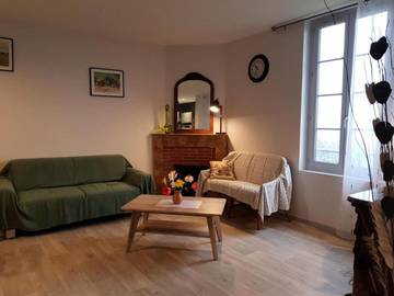 Gîte pour 6 personnes, animaux acceptés à Curemonte