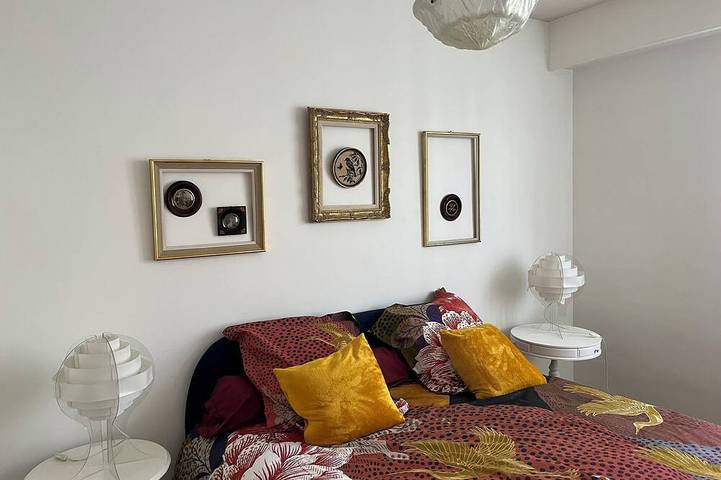 Ganze Wohnung, Large apartment, close to the metro, 15 minutes from Pte de Versailles, quiet, sunny location in Vanves, Hauts-de-Seine