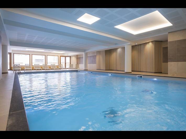 Vakantieappartement voor 4 personen, with Balkon/Terras and Zwembad as well as Sauna in Tignes