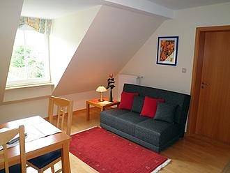 Ferienwohnung für 2 Personen, mit Garten und Terrasse, kinderfreundlich in Schweich an der Römischen Weinstraße - 4