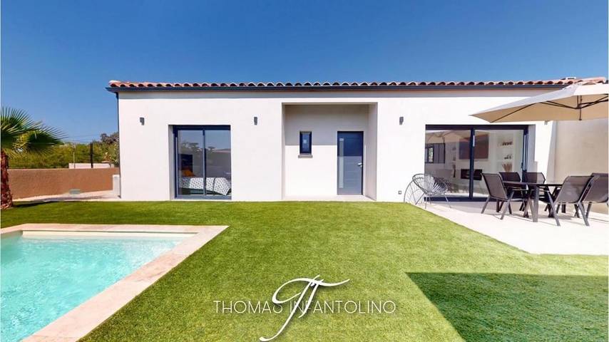 Location de vacances pour 7 personnes, avec terrasse ainsi que piscine et vue à Lavalette - 4