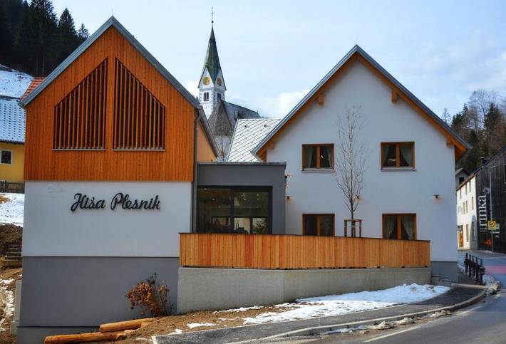 Gîte pour 2 personnes, avec terrasse et vue, animaux acceptés à Solčava