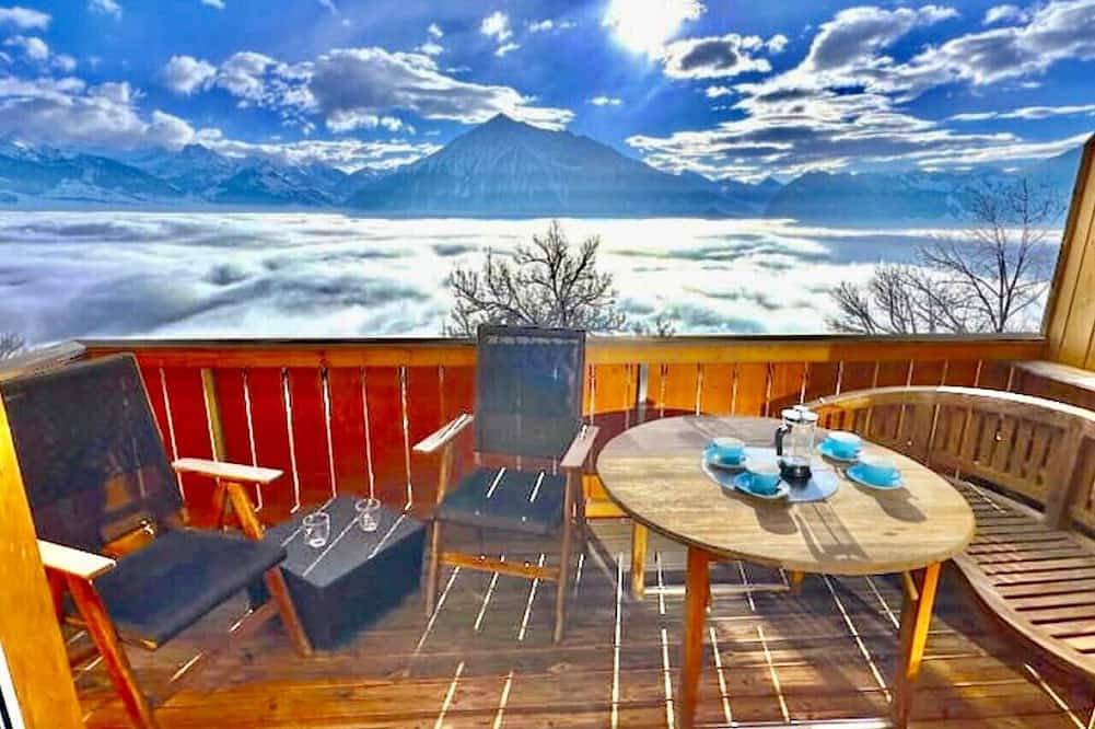 Geheel appartement, Swisshut Stunning Views Alps & Lake - Apart. Aelenbach in Sigriswil, Meer van Thun