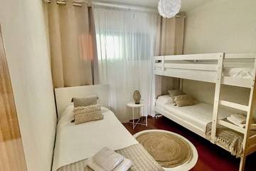 Apartamento De Férias para 5 Pessoas em Santa Cruz, Madeira, Foto 2