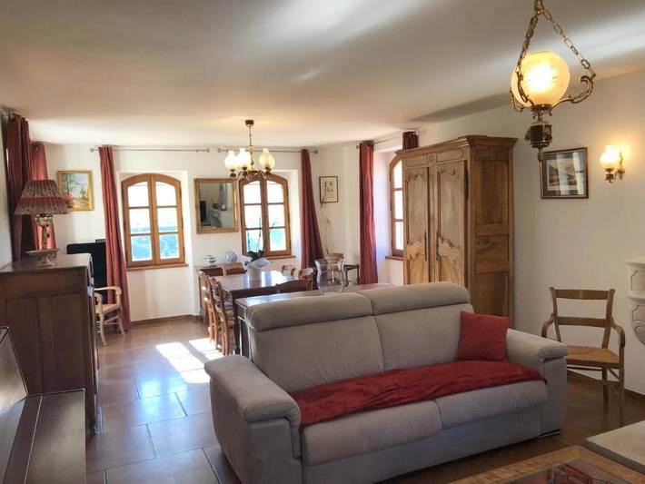 Maison d’hôte pour 2 personnes, avec piscine ainsi que jardin et vue