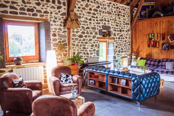 Hôtel pour 2 personnes, avec jardin et vue à Saint-Pierre-le-Chastel - 4