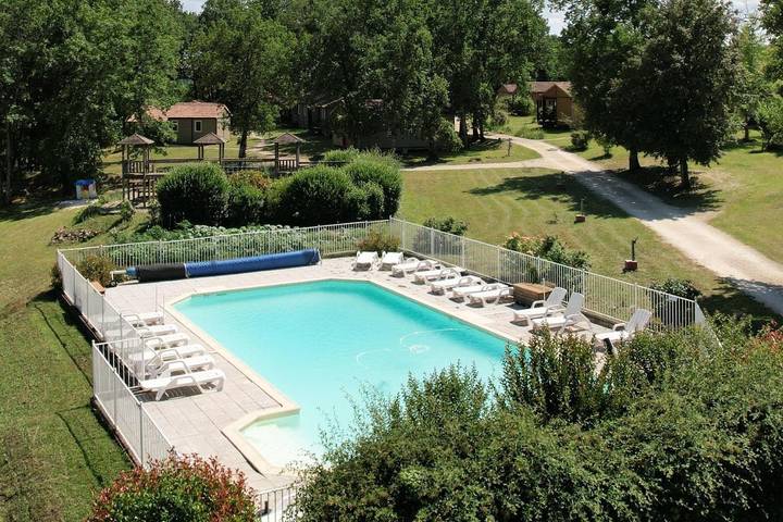 Location de vacances pour 4 personnes, avec vue sur le lac et piscine ainsi que vue et jardin, adapté aux familles à Razac-d'Eymet - 4