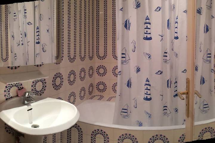 Appartement entier, Juan Les Pins Studio Vue Mer in Juan-les-Pins, Antibes