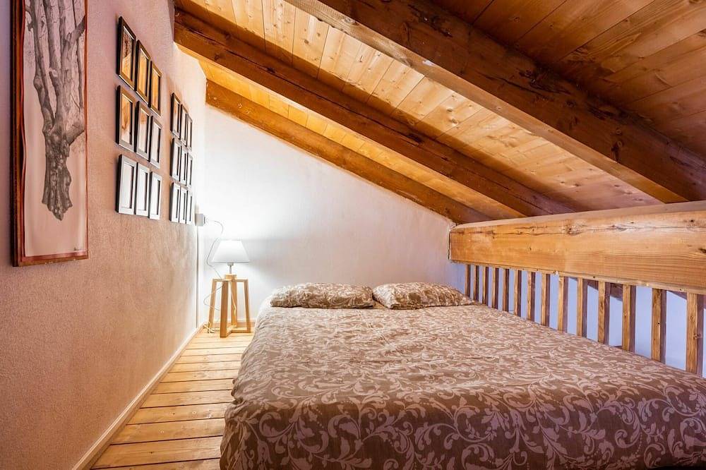 Apartamento entero, Acogedor apartamento para 3 personas con Wifi, Tv, patio, mascotas permitida y aparcamiento in Mondovì, Provincia de Cuneo