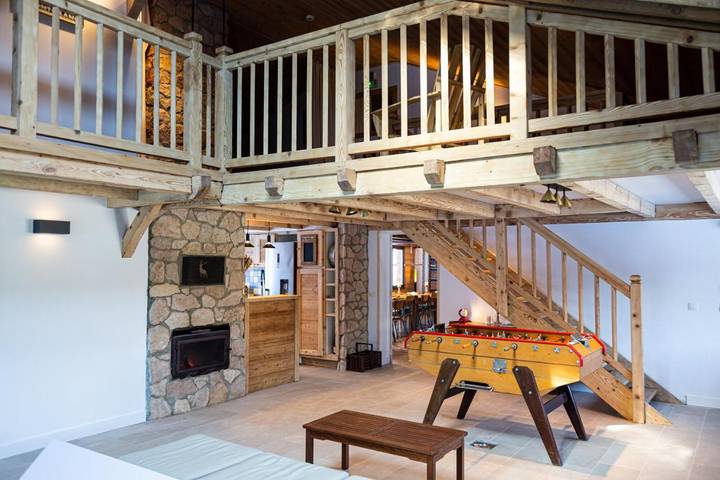 Location de vacances pour 16 personnes, avec sauna et jardin ainsi que piscine et vue à Serraval - 2