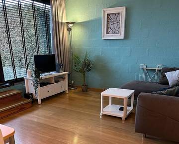 Gîte pour 4 personnes, avec jardin et vue dans Ny