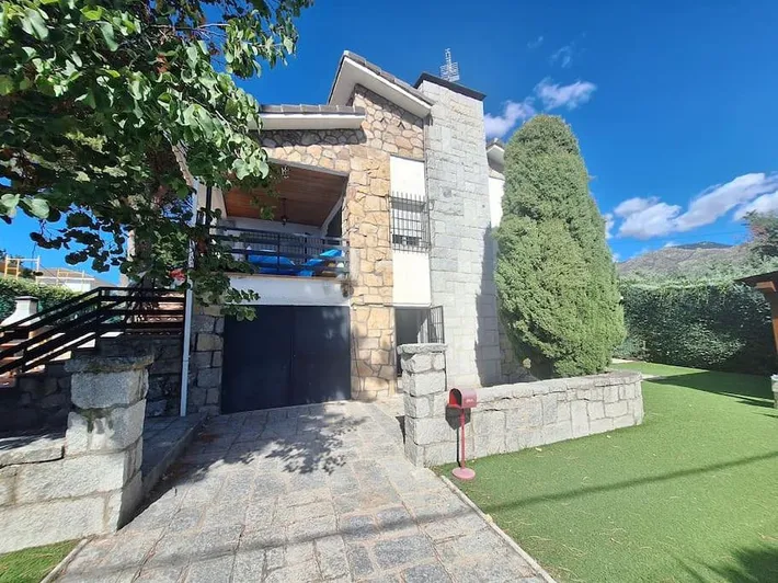 Maison de vacances pour 15 personnes, avec vue ainsi que piscine et jardin, animaux acceptés - 1