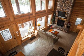 Lake House for 12 Guests in Island Park, Idaho, Picture 3
