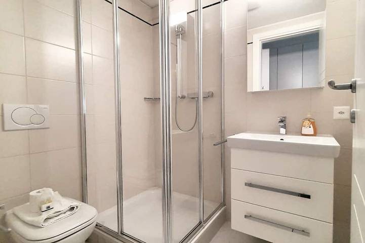 Appartamento intero, 703 Amazing View Penthouse ☆☆☆☆ in Locarno, Alpi Ticinesi e del Verbano