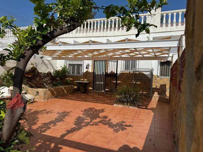 Casa rural para 14 personas, con piscina y balcón además de vistas y jardín en Ribera Alta (Valencia) - 4