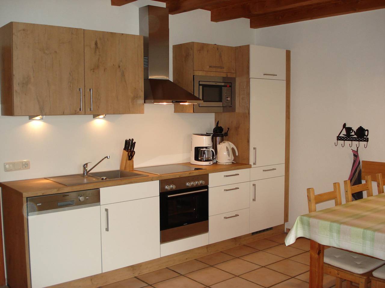 6-Bett-Ferienhaus Eifelzeit 24, 2x Dusche/Wc in Üxheim, Eifel Volcánica