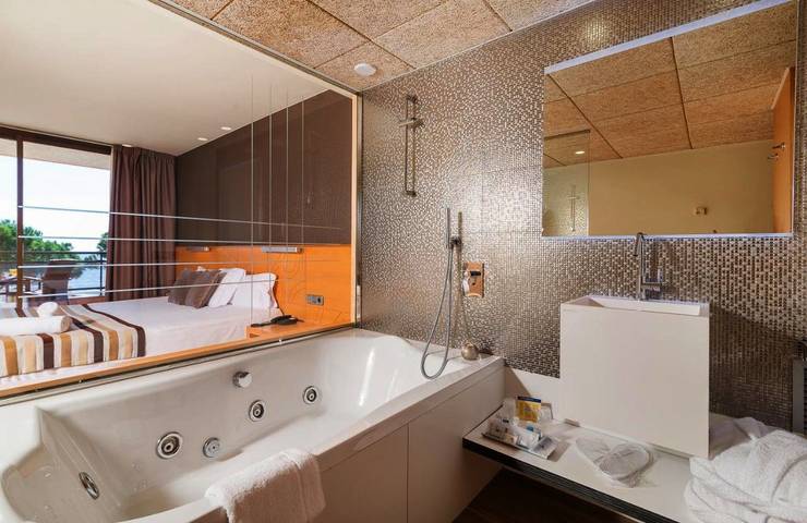 Hôtel pour 2 personnes, avec terrasse, animaux acceptés à Sant Feliu de Guíxols - 2