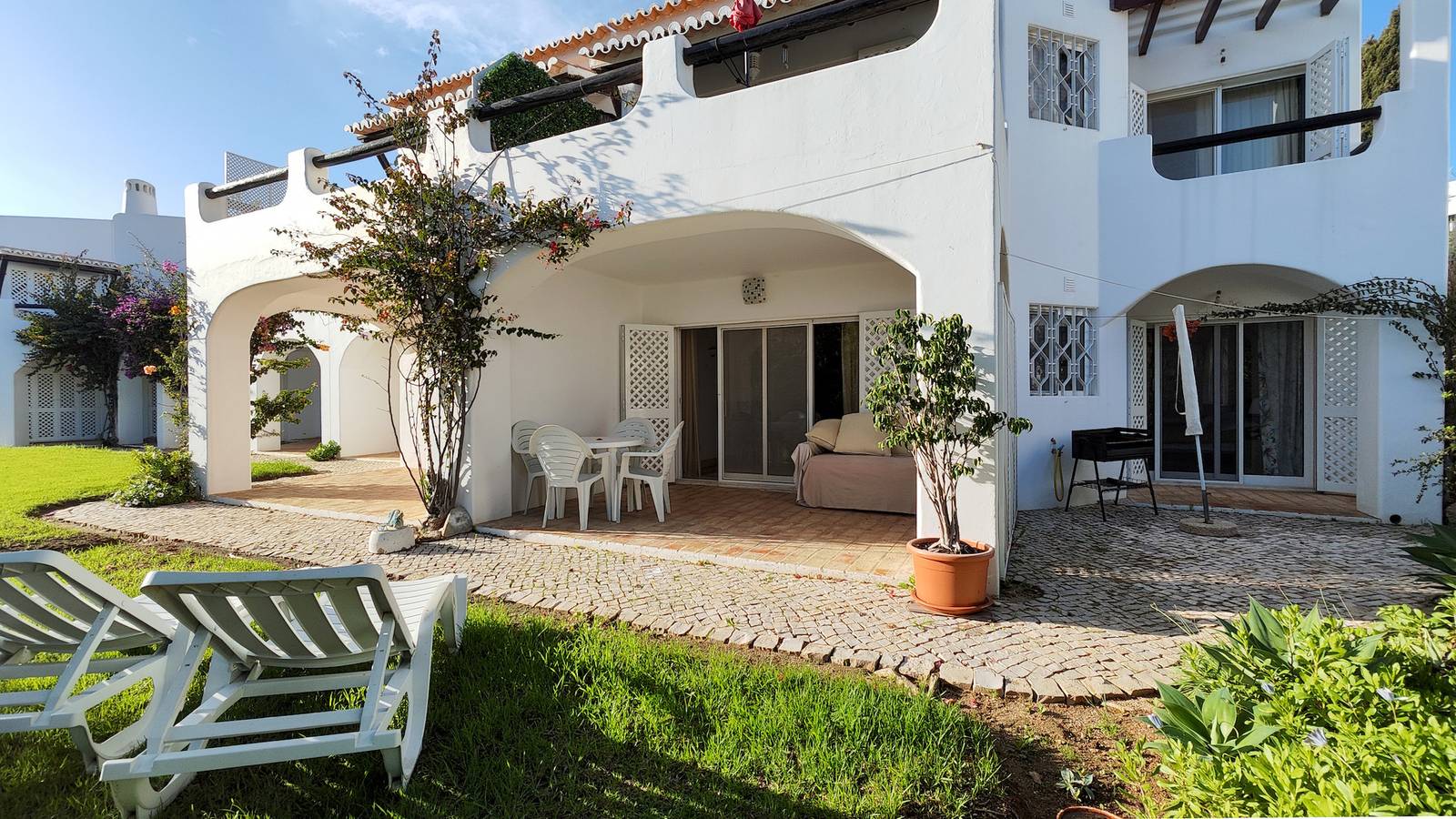 Entire apartment, São Rafel Beach house in Albufeira, Faro District