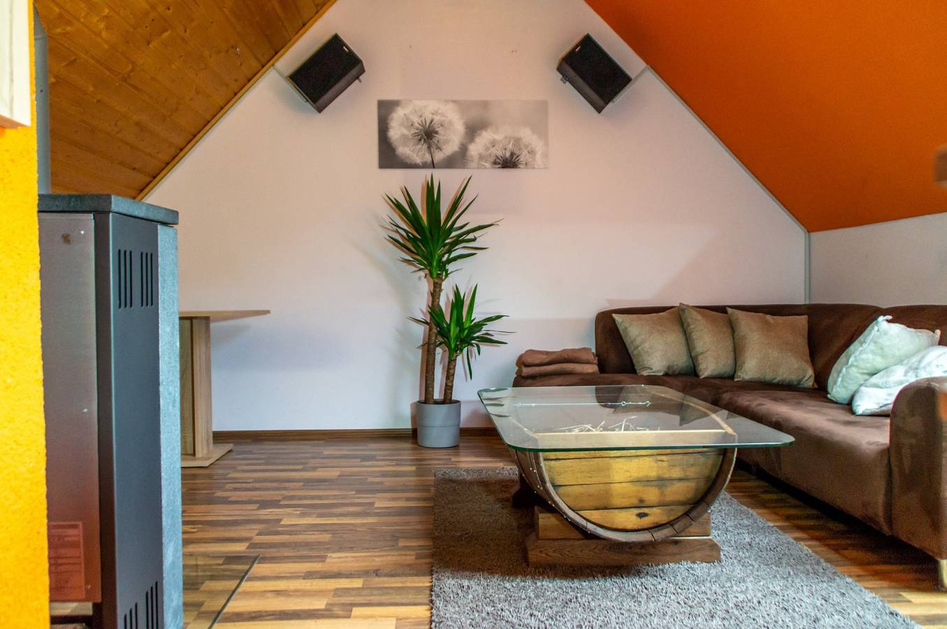 Ganze Wohnung, Apartment 'Moselglück' mit Bergblick, Wlan und Klimaanlage in Sankt Aldegund, Traben-Trarbach und Umbegung