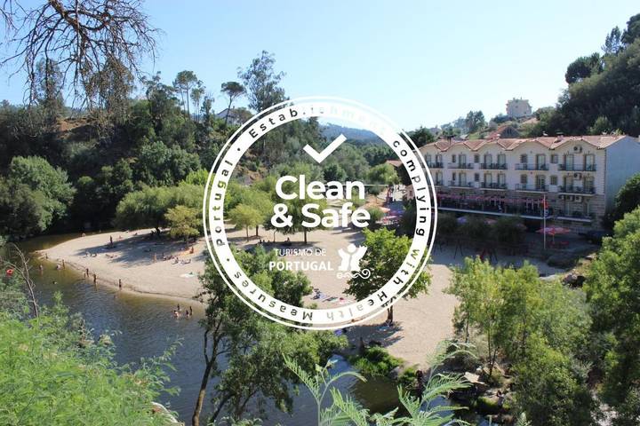 Hôtel pour 2 personnes, avec terrasse et jacuzzi dans Tondela