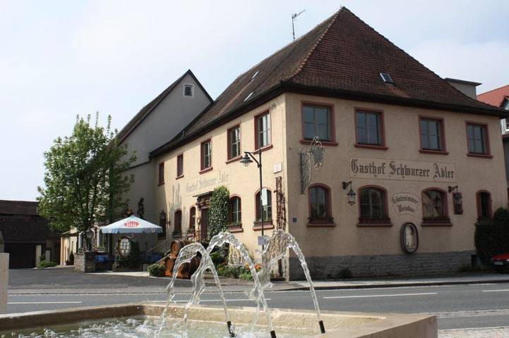 Hotel für 3 Personen, mit Garten