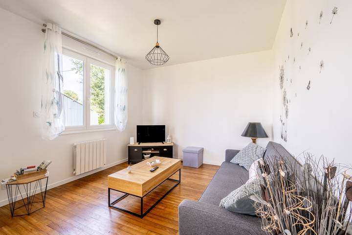 Maison Ker Morin with Large Garden and Wi-Fi in Glénac, Vannes region