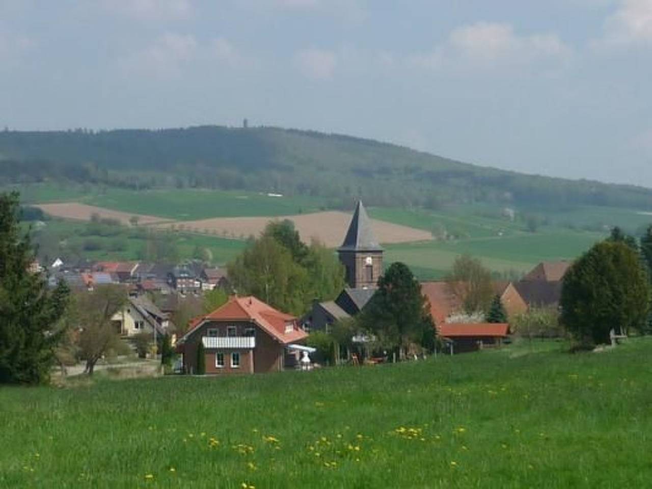 Ganze Wohnung, Gemütliche Bergunterkunft: Ferienwohnung in der Nähe des Stadtzentrums von Sohlingen in Solling, Weserbergland