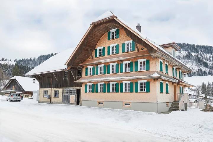 Ferienhaus für 4 Personen, mit Terrasse, mit Haustier in Kanton Luzern