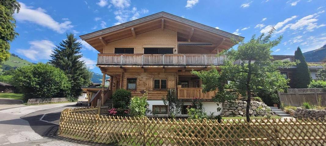 Hütte für 8 Personen, mit Garten und Sauna sowie Ausblick in Westendorf
