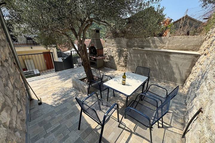 Apartament wakacyjny dla 3 osób, z balkon/ taras w Trpanj