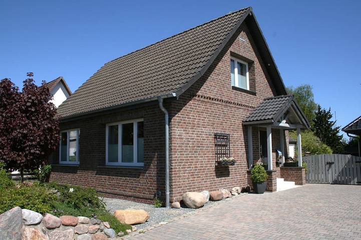 Frey: Ferienhaus über zwei Etagen mit Terrasse - Ferienhaus Frey in Eggebek, Grünes Binnenland