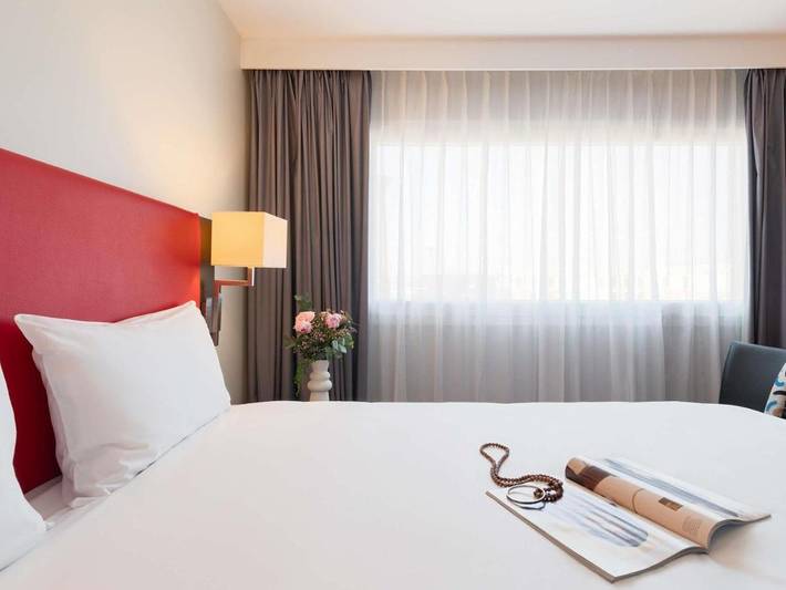 Hôtel pour 5 personnes, avec piscine et terrasse, animaux acceptés dans Aéroport Paris-Charles de Gaulle - 4