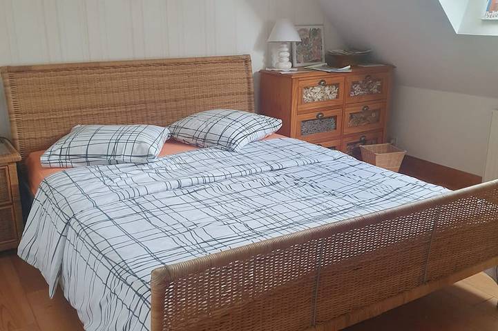 Chambre d’hôte pour 3 personnes, avec Jardin à Givry