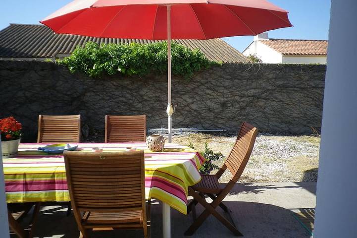 Villa pour 10 personnes, avec terrasse et jacuzzi aux Les Sables-d'Olonne