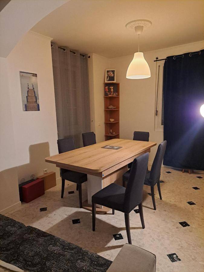 Quadruple Room in La Ville-du-Bois, Essonne