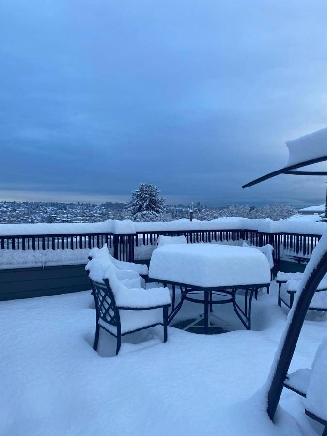 Chambre d’hôte pour 2 personnes, avec jardin et jacuzzi à Vancouver