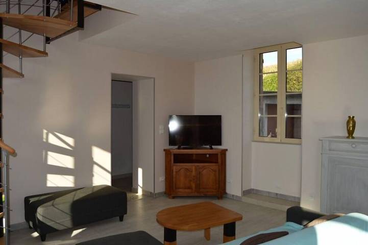 Location de vacances pour 6 personnes, avec jacuzzi à Badefols-d'Ans