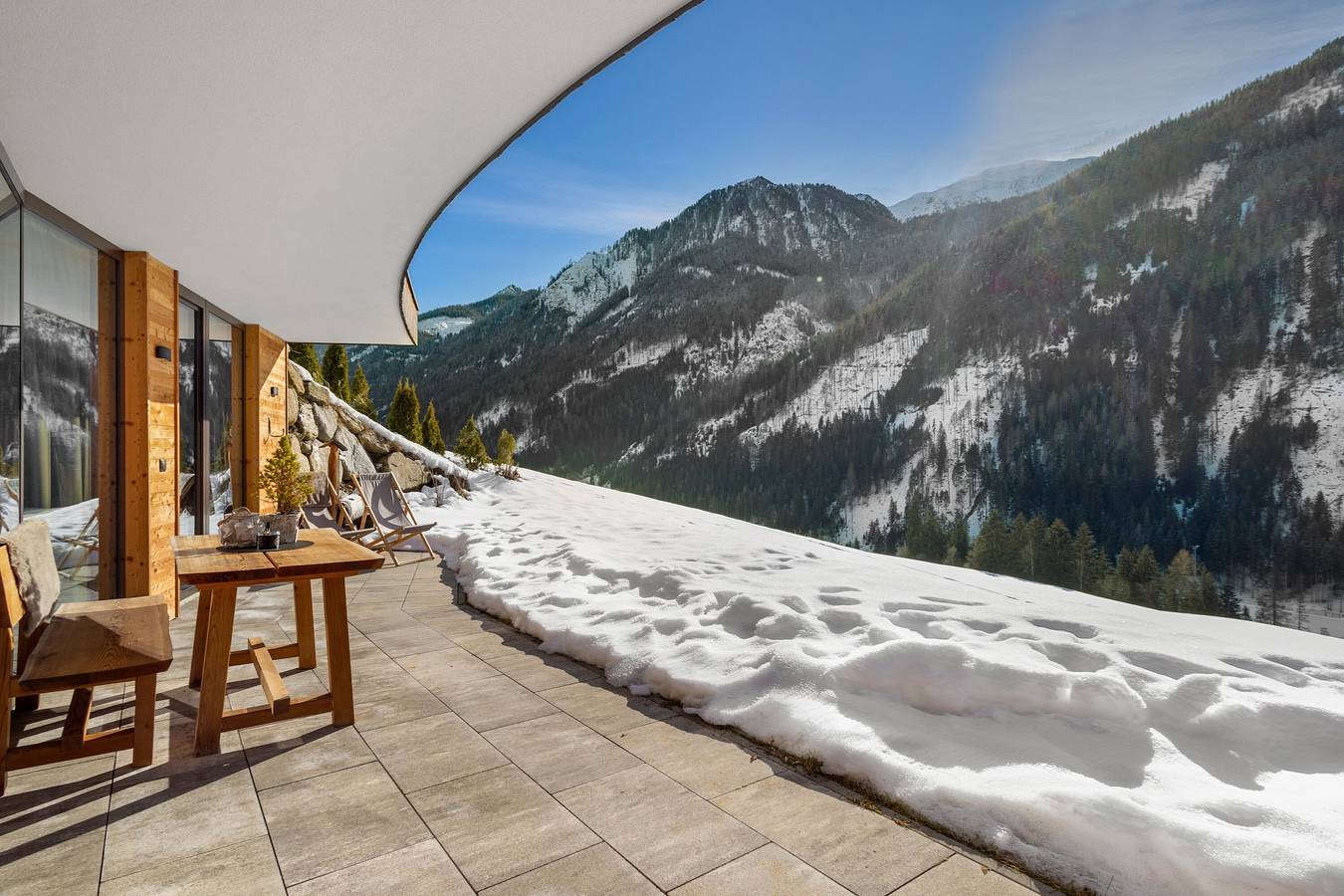 Ganze Wohnung, Ferienwohnung 'Chalet-Suite Wasser' mit Bergblick, privater Terrasse und Wlan in Mühlwald, Zillertaler Alpen