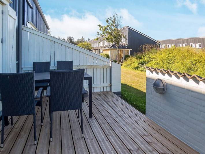 Ferienhaus für 6 Personen, mit Terrasse und Pool sowie Sauna in Agger - 2