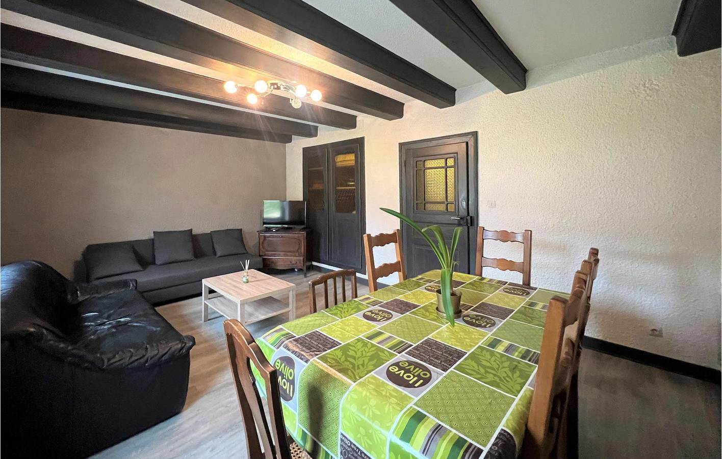 Appartement confortable en centre-ville avec parking et WiFi in Walscheid, Sarrebourg