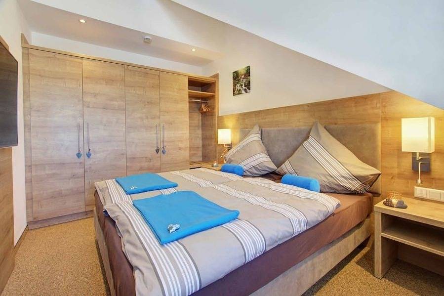 Entire holiday apartment, Holiday apartment for 6 people with balcony in Feldberg, Southern Black Forest