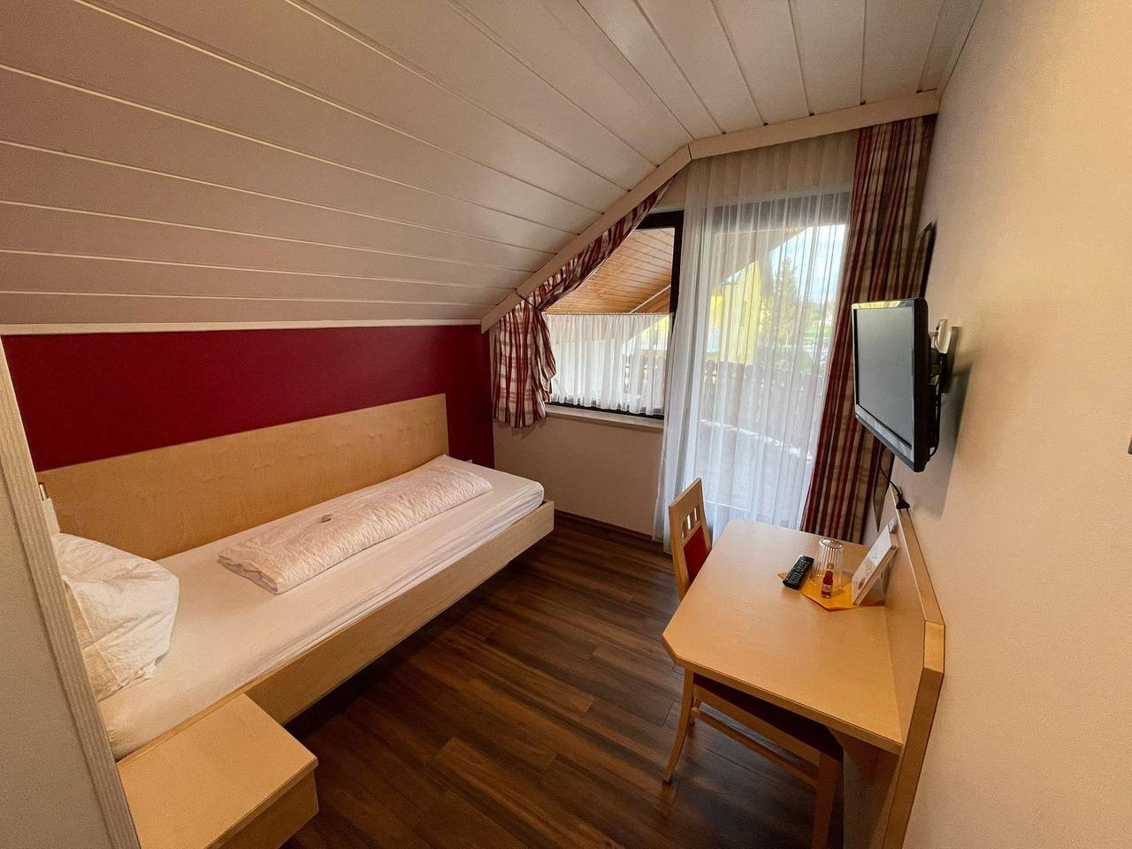 Ganze Ferienwohnung, Einzelzimmer, Dusche, Wc, Balkon in Karawanken und Bachergebirge, Sankt Kanzian am Klopeiner See