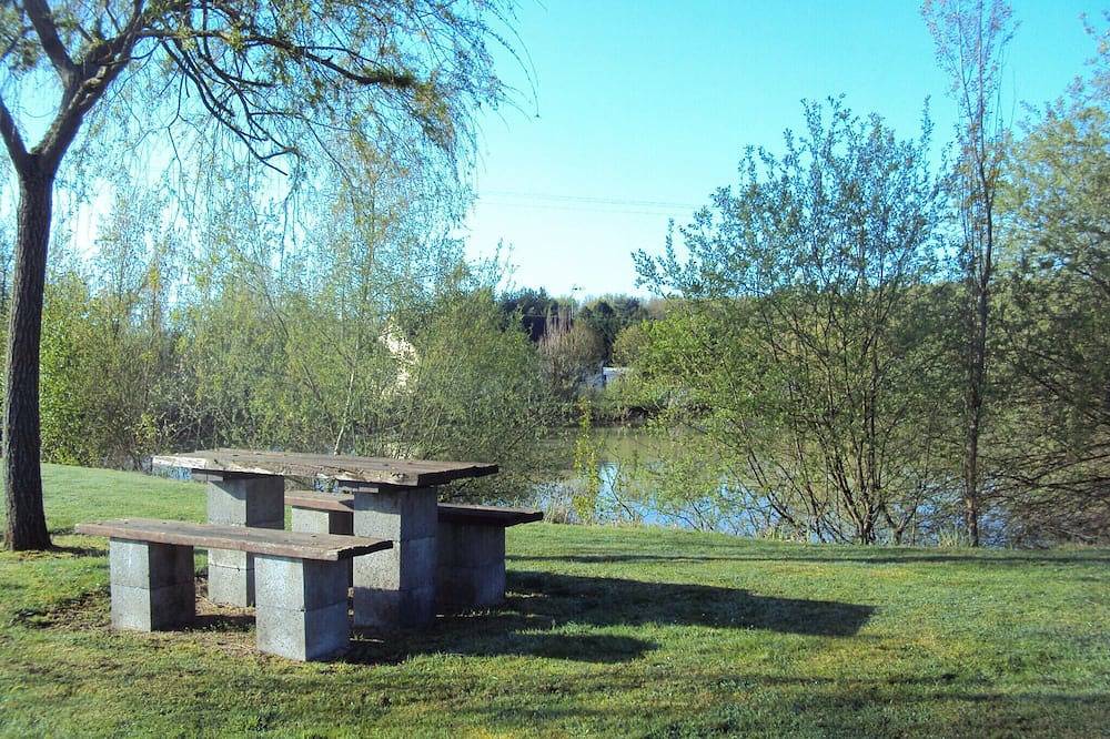 Gîte for two persons with jaccuzy in a quiet area between Chambord and Beauval in Mur-de-Sologne, Sologne