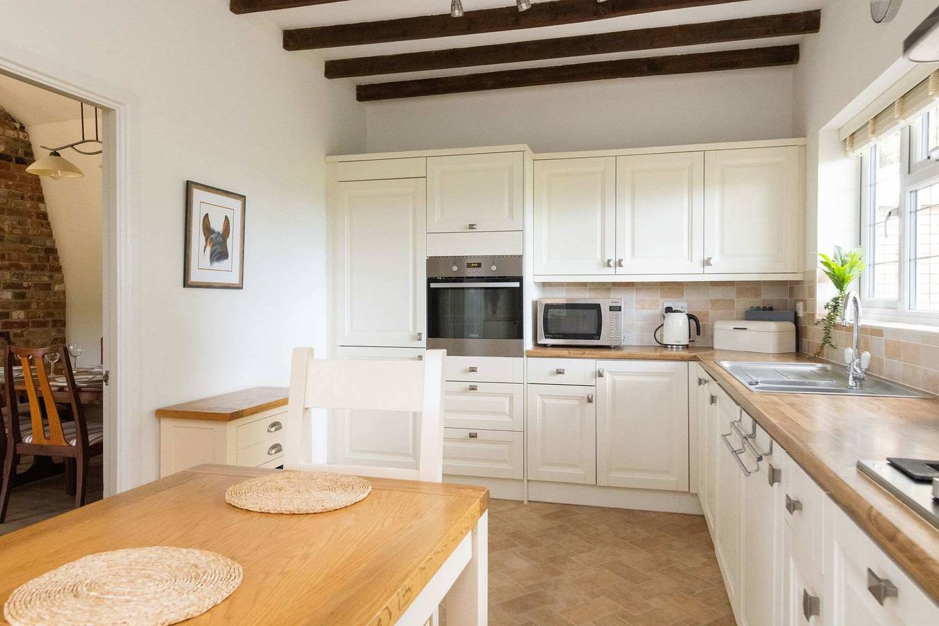 Homely Cottage for 6 Near Chichester & Goodwood in Funtington, Sussex de l'Ouest